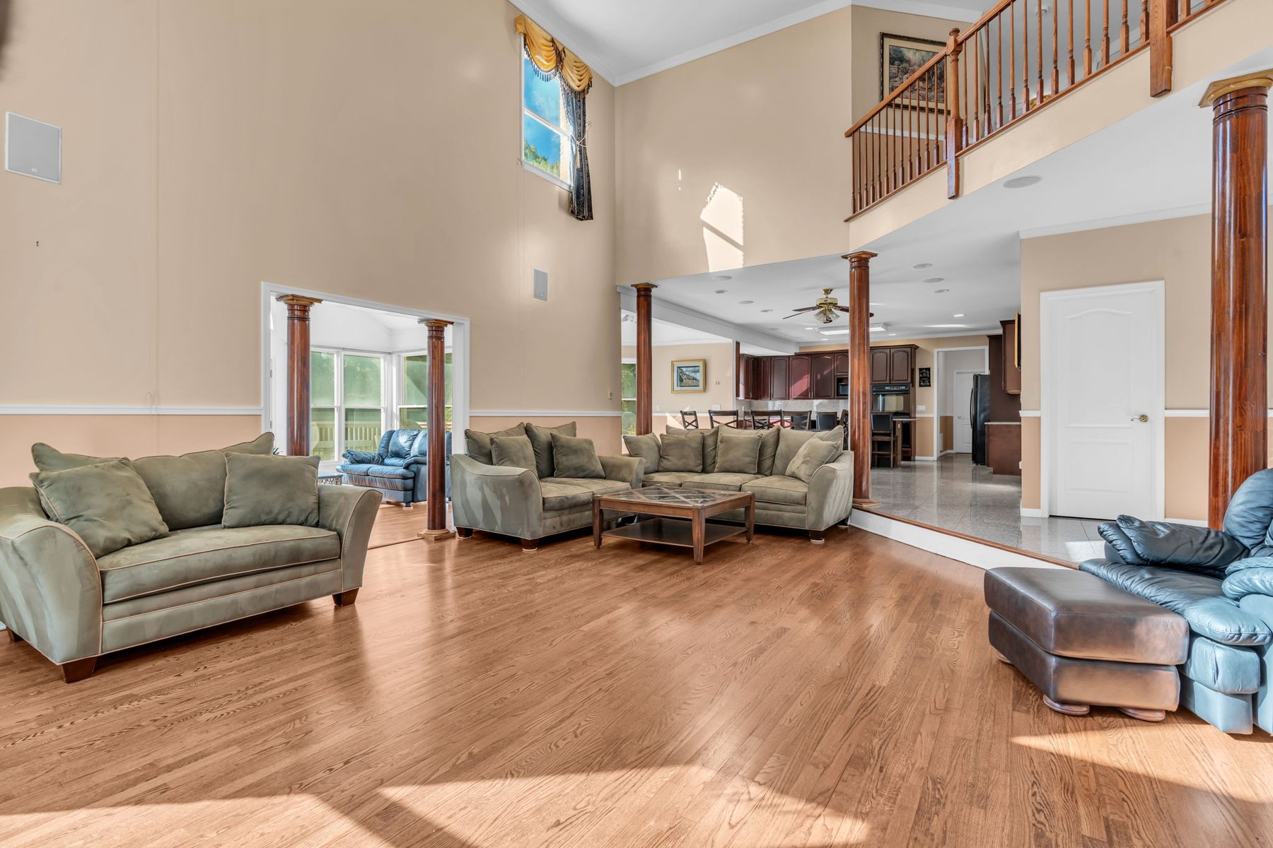  Luxury Multi-Generational Estate - 物件實景