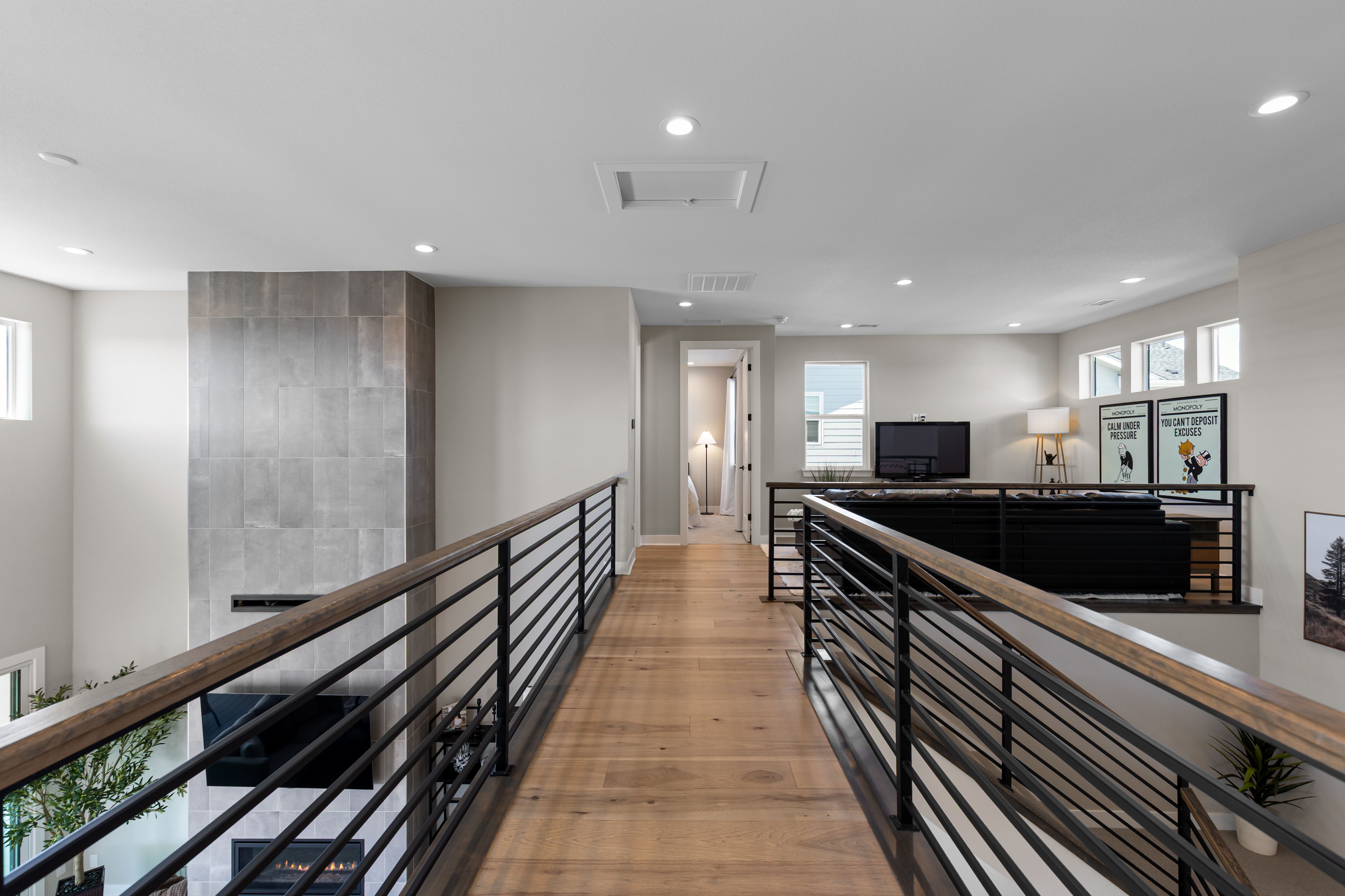  Skip the build time and step straight into 5932 Los Olivas Point - 物件實景