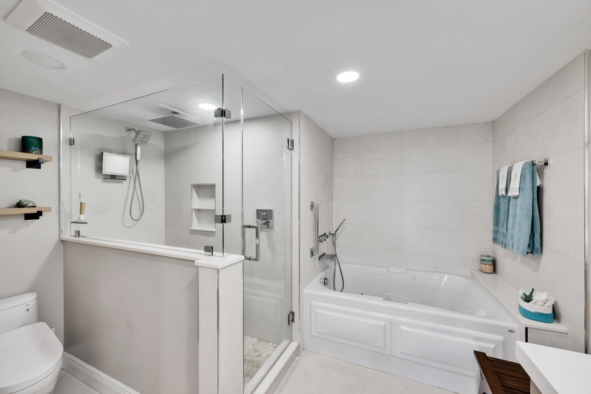 Pompano Beach, Florida, 33062, United States, 2 Bedrooms Bedrooms, ,2 BathroomsBathrooms,Residential,For Sale,1915654