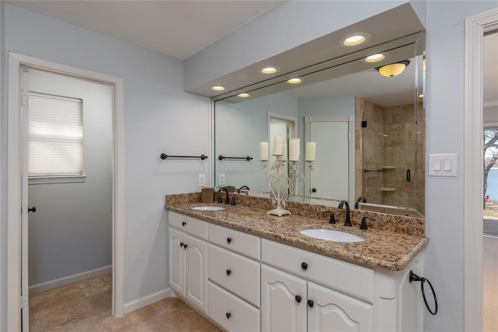 Azle, Texas, 76020, United States, 3 Bedrooms Bedrooms, ,4 BathroomsBathrooms,Residential,For Sale,1977606