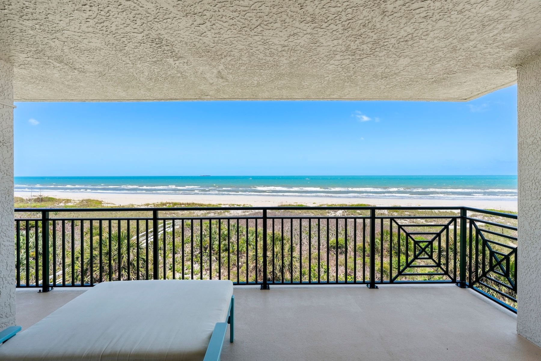  443 Johnson Avenue, #402, Cape Canaveral, FL, 32920 - 物件實景