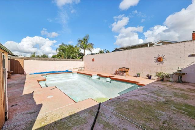 San Diego, California, 92111, United States, 3 Bedrooms Bedrooms, ,2 BathroomsBathrooms,Residential,For Sale,2007846