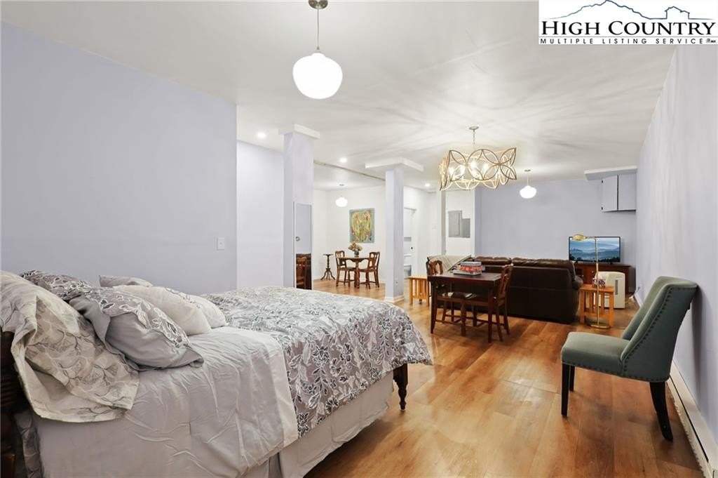 Boone, North Carolina, 28607, United States, 3 Bedrooms Bedrooms, ,3 BathroomsBathrooms,Residential,For Sale,1974866