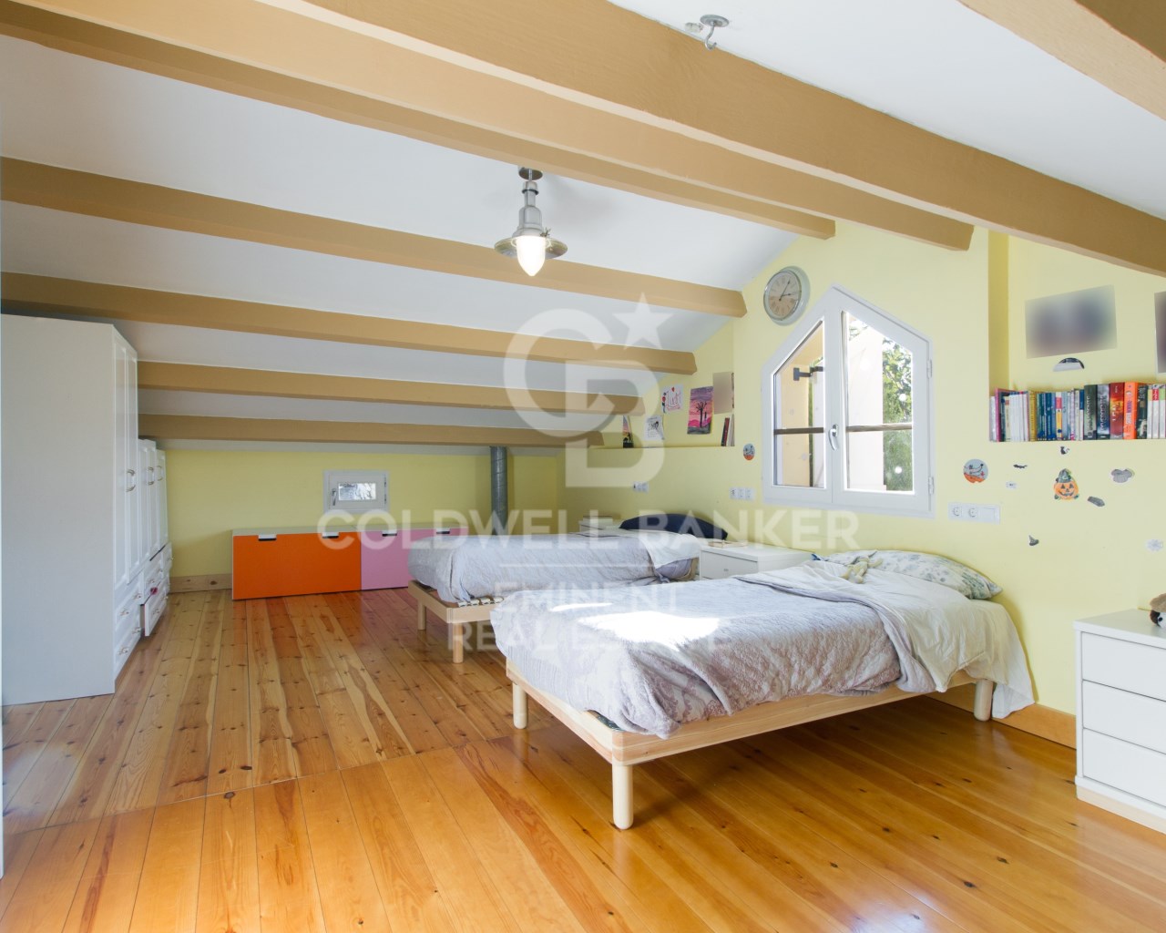 Mataró, Catalonia, ES, 6 Bedrooms Bedrooms, ,5 BathroomsBathrooms,Residential,For Sale,2000993