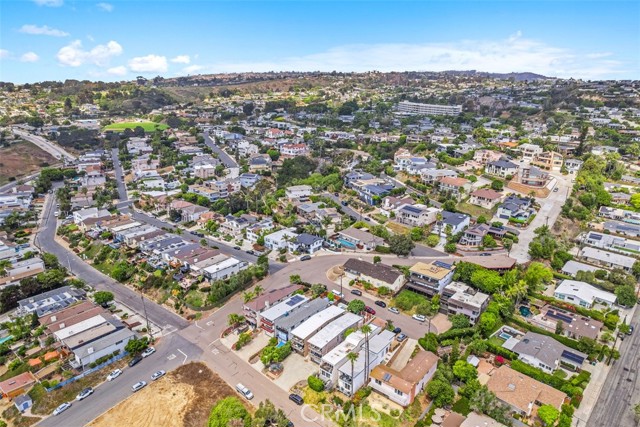 San Diego, California, 92109, United States, 4 Bedrooms Bedrooms, ,3 BathroomsBathrooms,Residential,For Sale,1974655