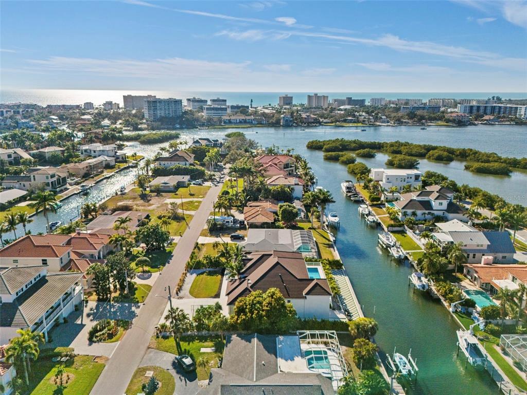 Sarasota, Florida, 34231, United States, 4 Bedrooms Bedrooms, ,3 BathroomsBathrooms,Residential,For Sale,1795069
