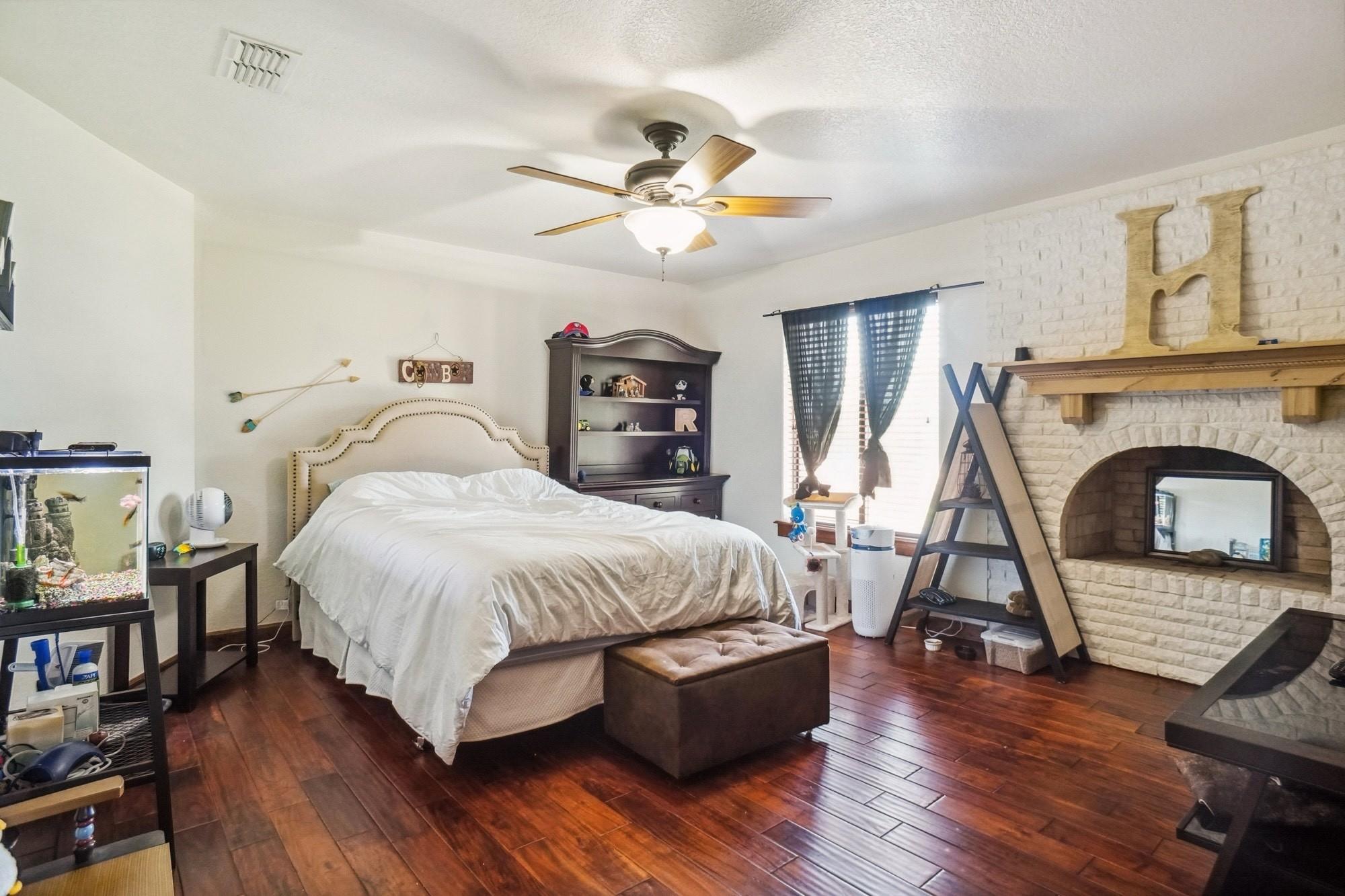 Decatur, Texas, 76234, United States, 7 Bedrooms Bedrooms, ,6 BathroomsBathrooms,Residential,For Sale,1976001