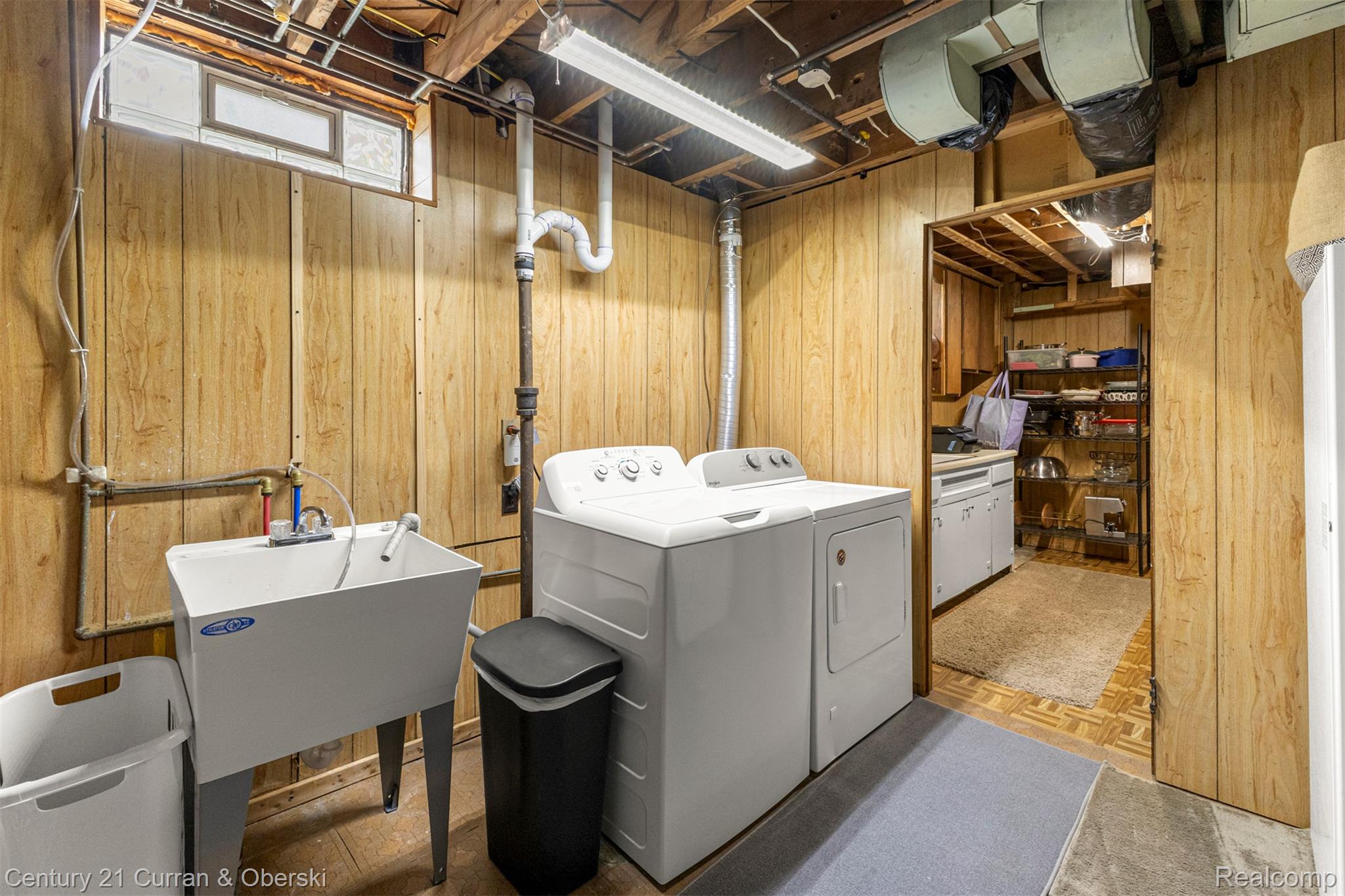 Allen Park, Michigan, 48101, United States, 4 Bedrooms Bedrooms, ,4 BathroomsBathrooms,Residential,For Sale,1982178