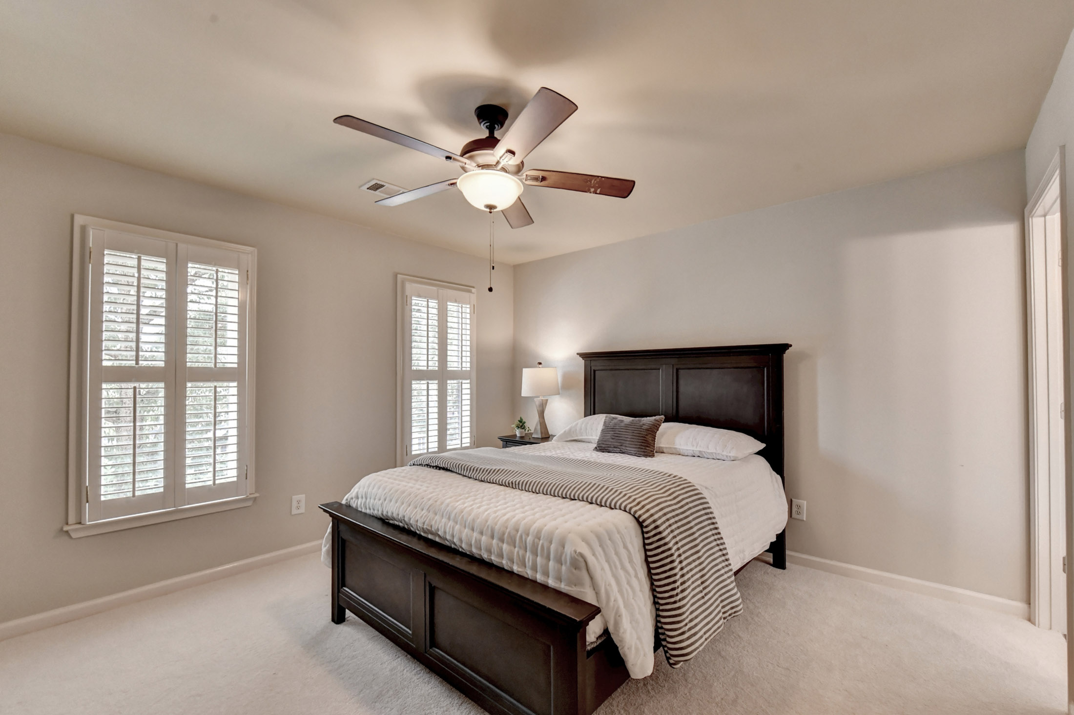  Stunning, Fully Renovated Glen Abbey Home Nestled in the Heart of Alpharetta - 物件實景