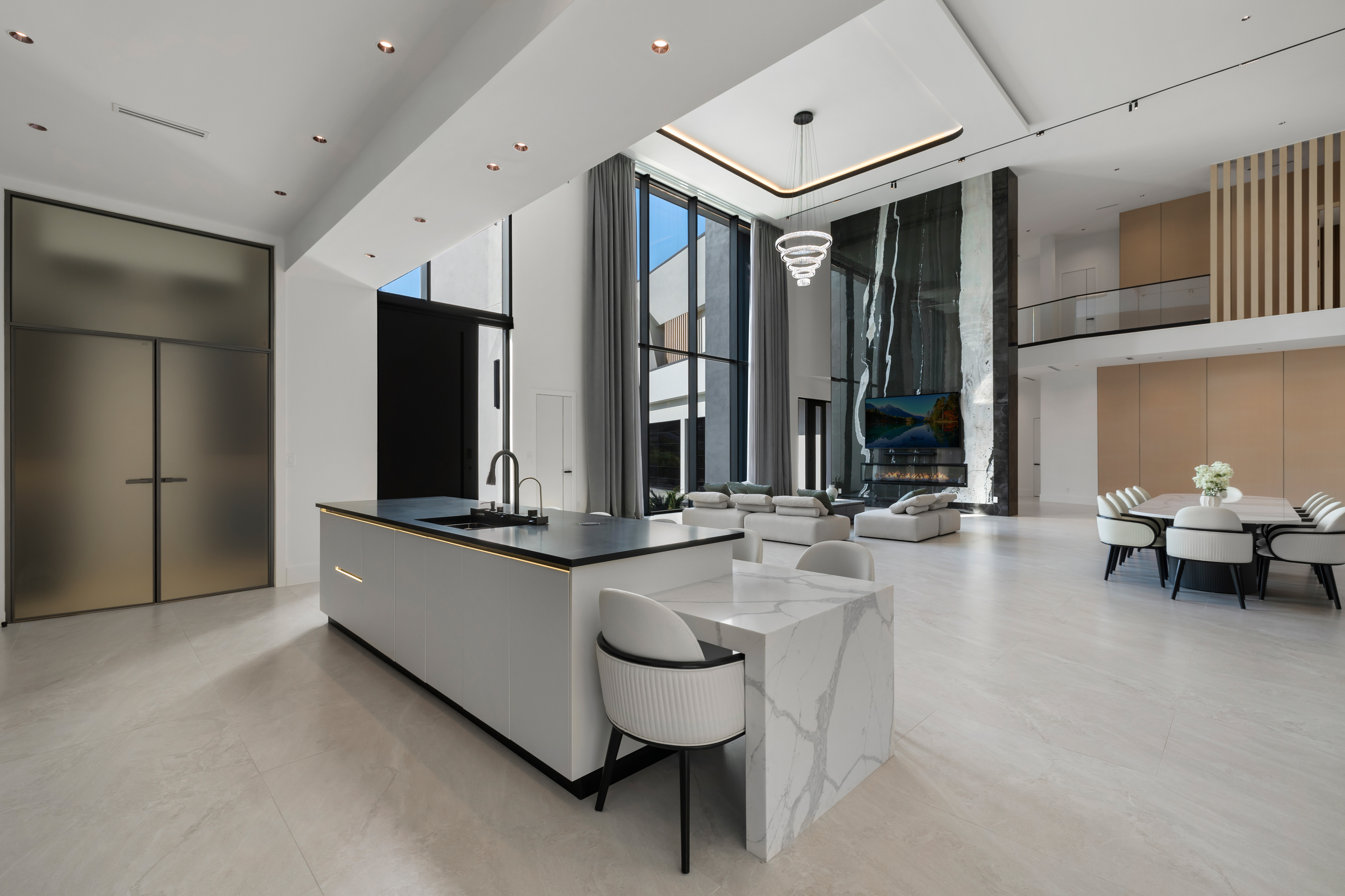  Bold Contemporary Estate for Elevated Living - 物件實景