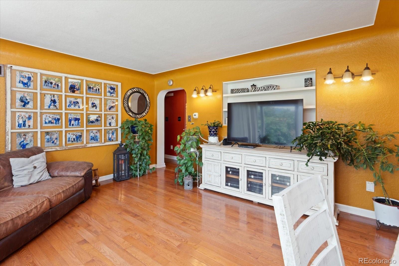 Howard, Colorado, 81233, United States, 4 Bedrooms Bedrooms, ,1 BathroomBathrooms,Residential,For Sale,1900759