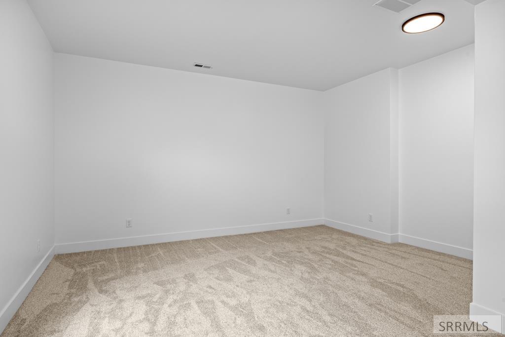 RIGBY, Idaho, 83442, United States, 5 Bedrooms Bedrooms, ,3 BathroomsBathrooms,Residential,For Sale,1983610