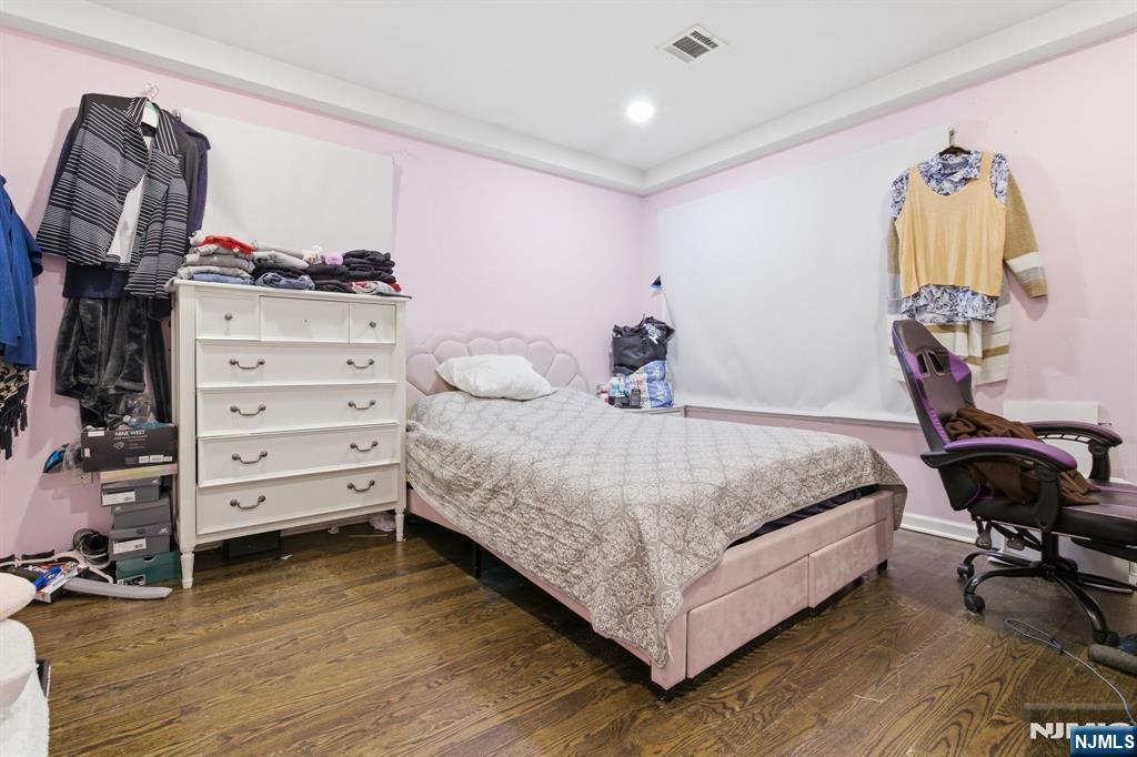 Kearny, New Jersey, 07032, United States, 6 Bedrooms Bedrooms, ,5 BathroomsBathrooms,Residential,For Sale,2032310