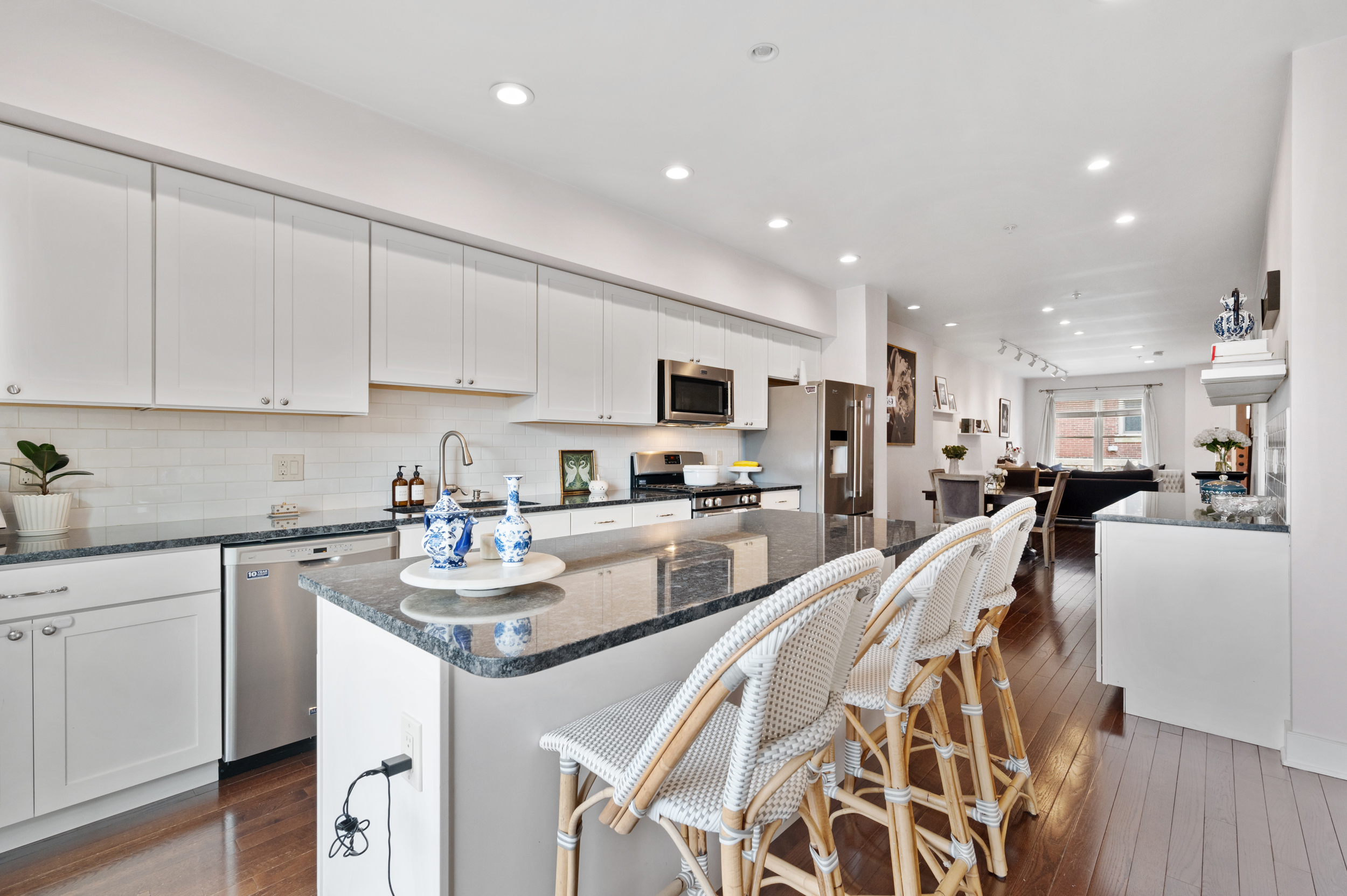  4059 Saint Johns Way, Pittsburgh, PA 15201 - 物件實景