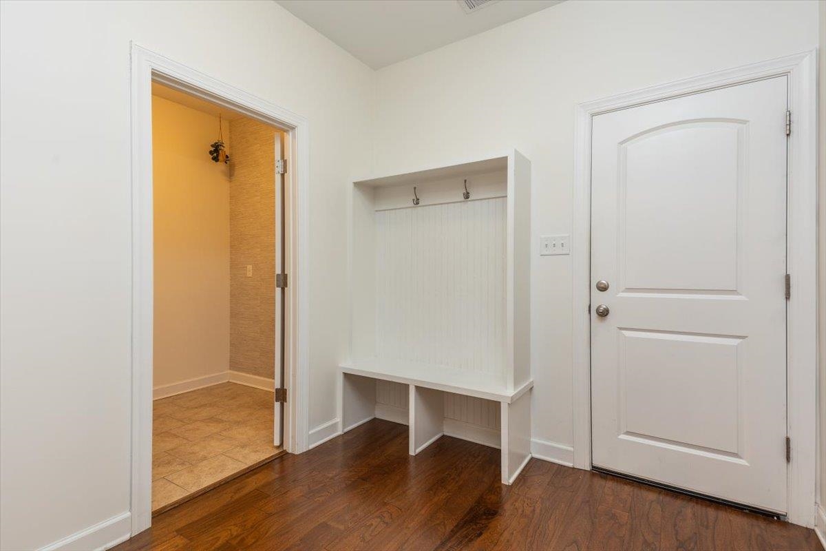 Collierville, Tennessee, 38017, United States, 4 Bedrooms Bedrooms, ,3 BathroomsBathrooms,Residential,For Sale,1907288