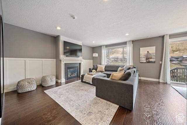 Lehi, Utah, 84043, United States, 6 Bedrooms Bedrooms, ,4 BathroomsBathrooms,Residential,For Sale,1938203