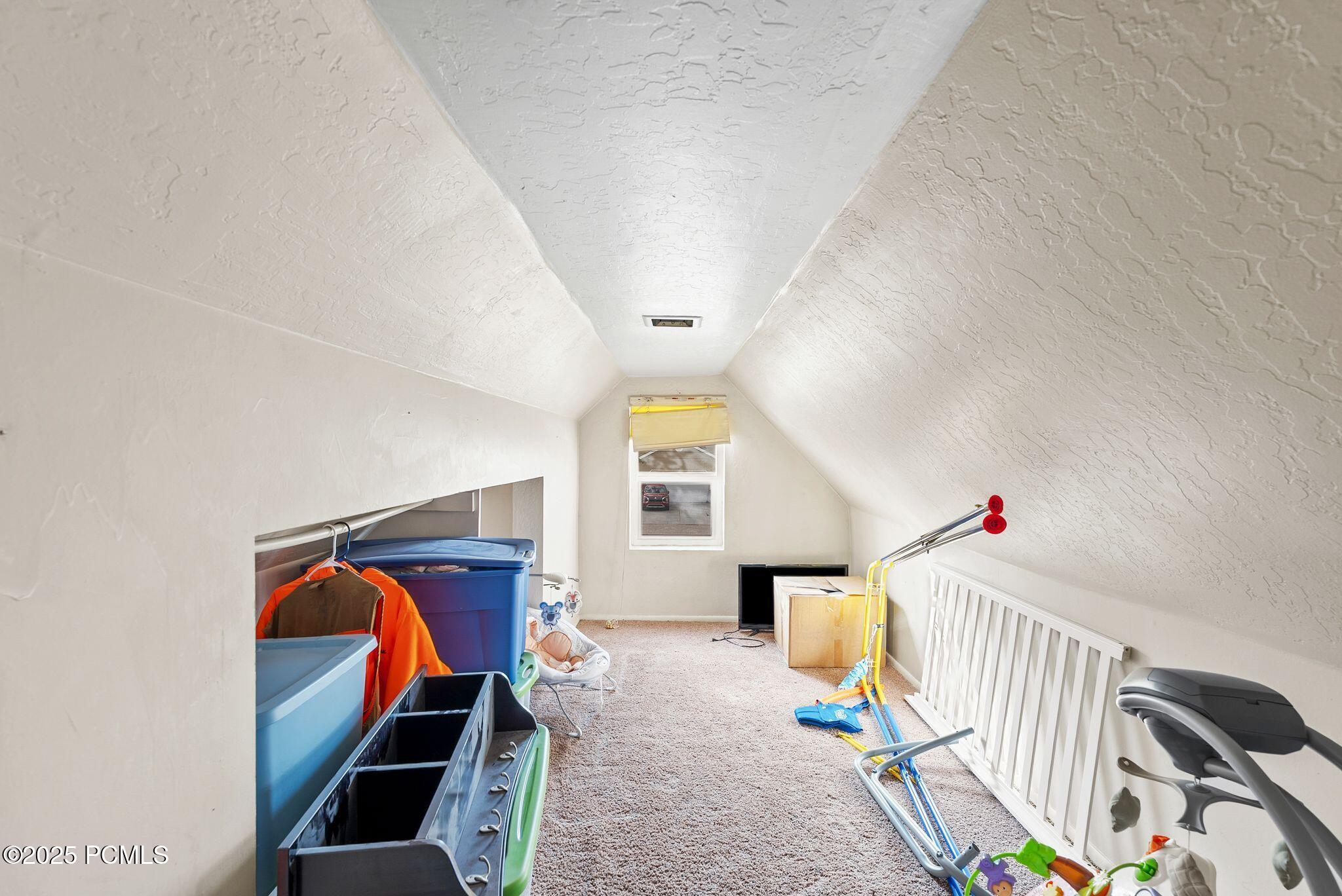 Heber City, Utah, 84032, United States, 3 Bedrooms Bedrooms, ,1 BathroomBathrooms,Residential,For Sale,1989612