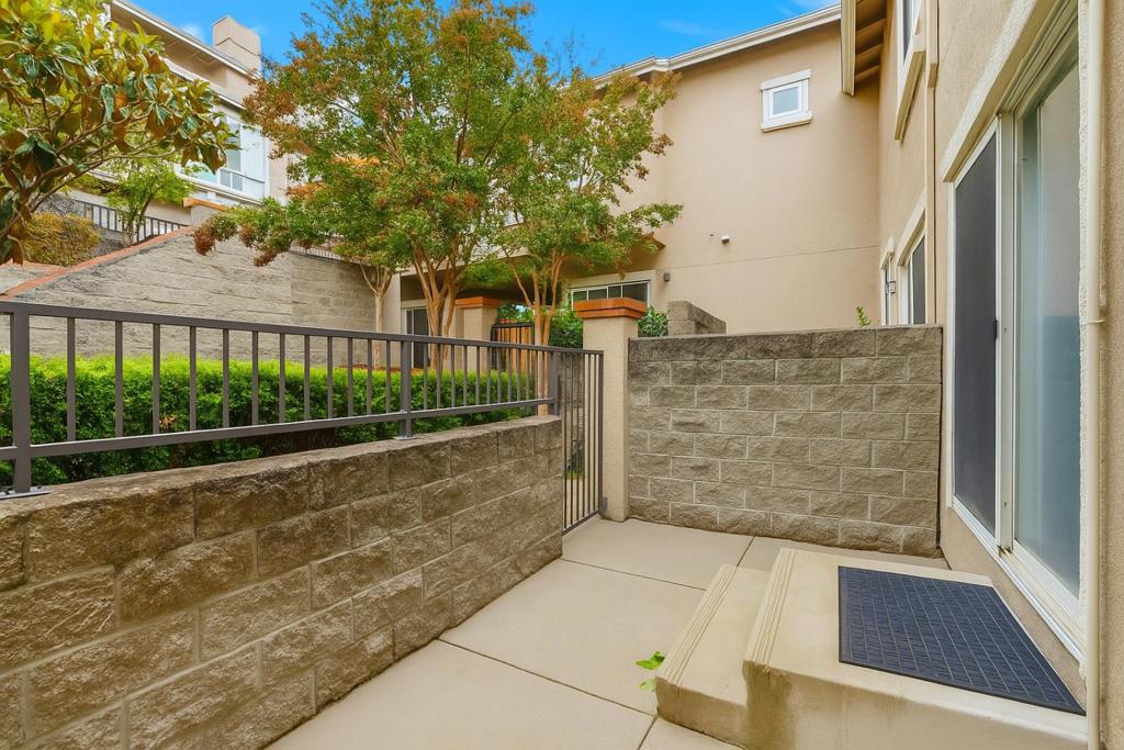 San Jose, California, 95136, United States, 2 Bedrooms Bedrooms, ,3 BathroomsBathrooms,Residential,For Sale,1987306