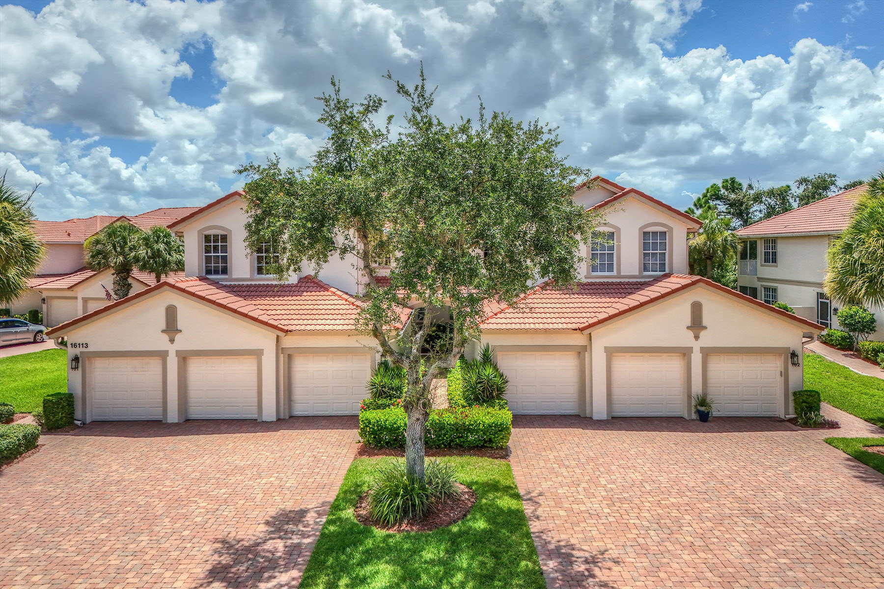  CROWN COLONY - OXFORD POINTE - 物件實景