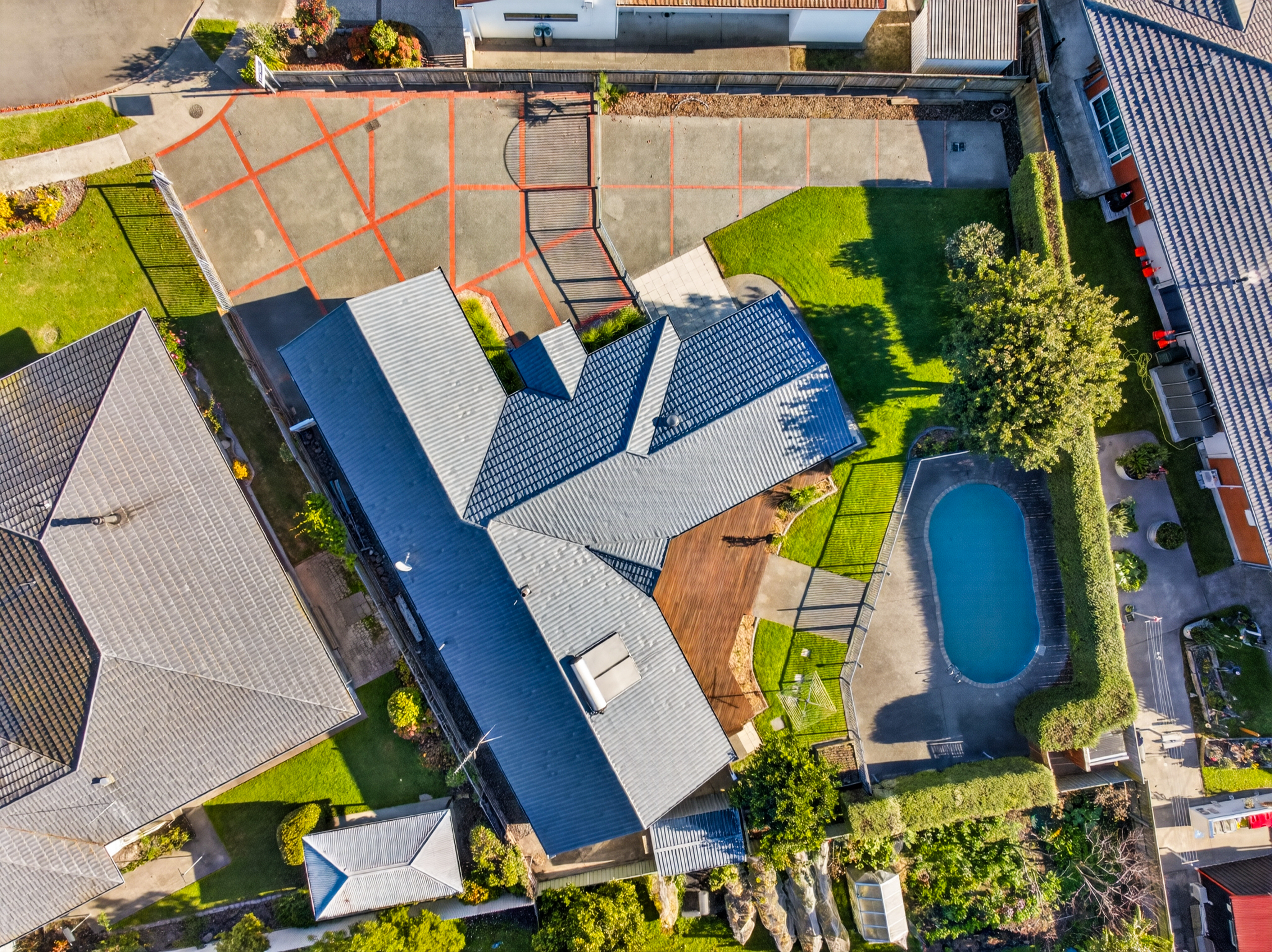  Expansive Family Home in Quiet Cul-de-sac - 物件實景