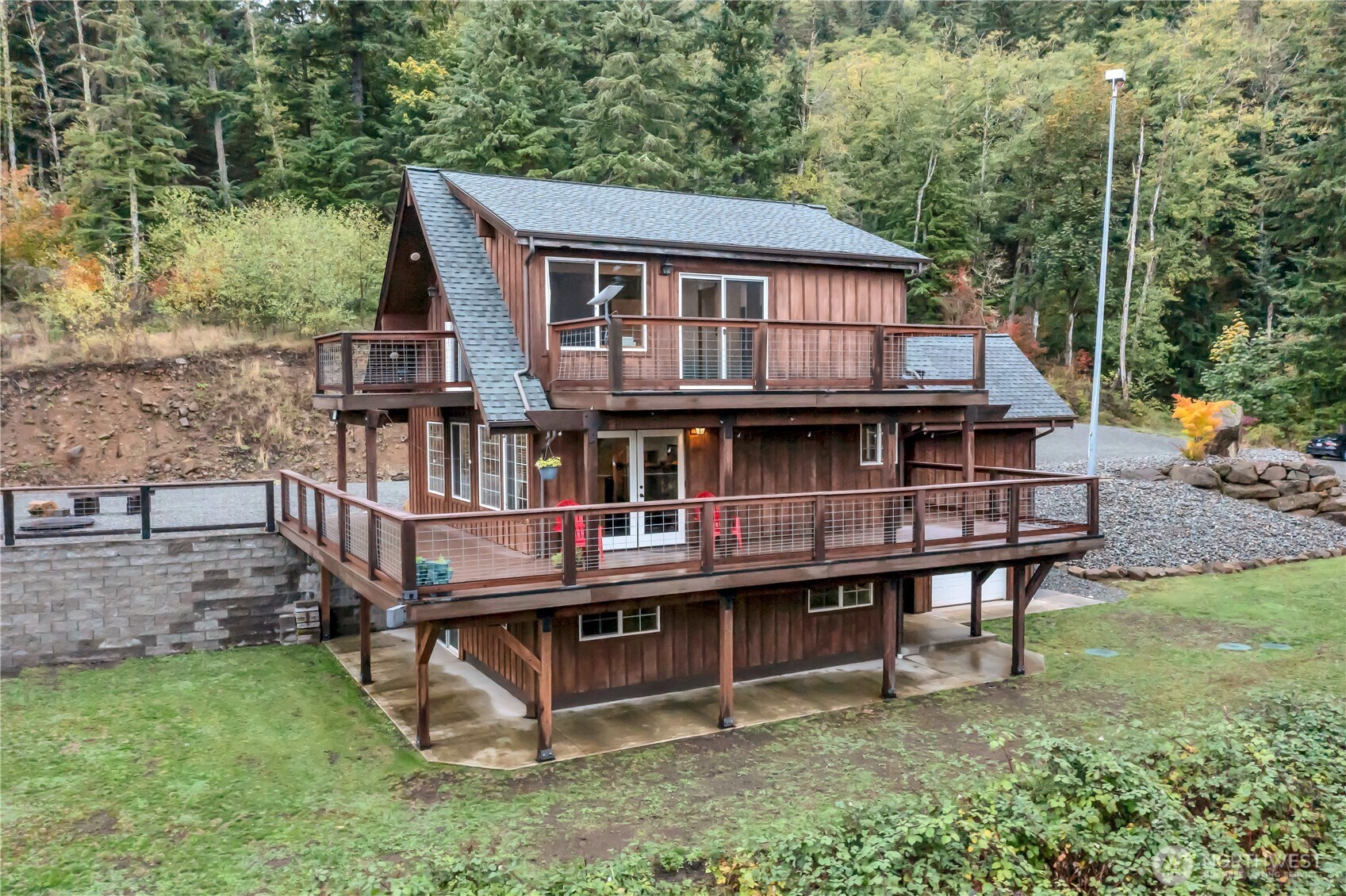 Ravensdale, Washington, 98051, United States, 3 Bedrooms Bedrooms, ,1 BathroomBathrooms,Residential,For Sale,2000526