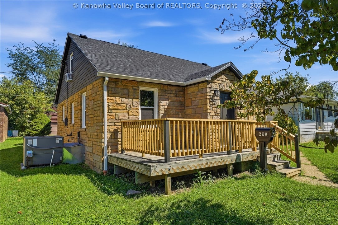 Chestnut St, Kenova, WV 25530 #1