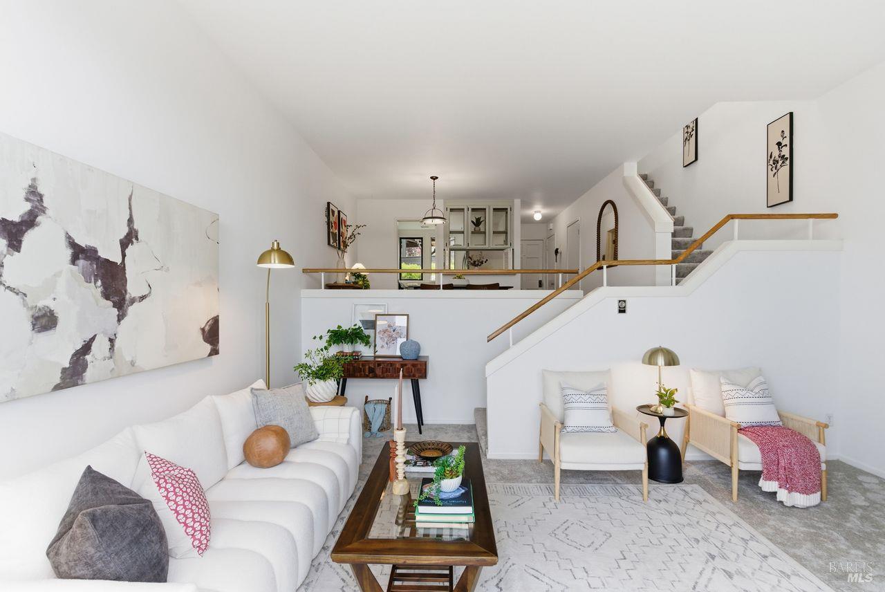 Sausalito, California, 94965, United States, 3 Bedrooms Bedrooms, ,3 BathroomsBathrooms,Residential,For Sale,1990897