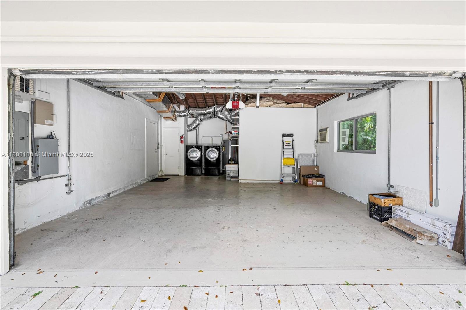 North Miami, Florida, 33181, United States, 5 Bedrooms Bedrooms, ,5 BathroomsBathrooms,Residential,For Sale,1804760
