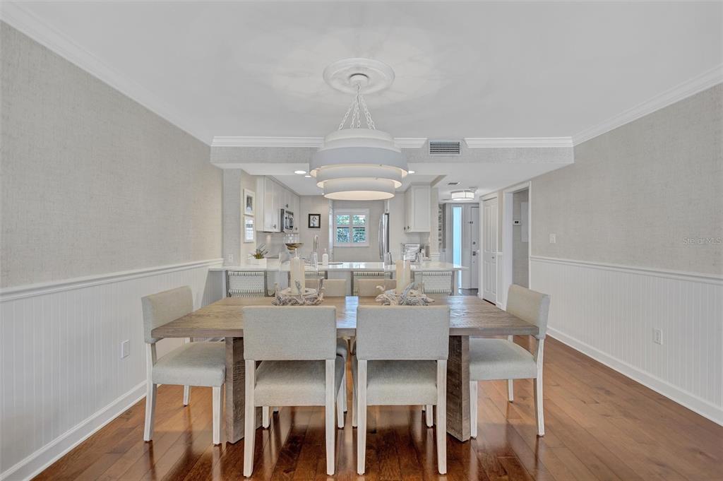 Sarasota, Florida, 34242, United States, 2 Bedrooms Bedrooms, ,2 BathroomsBathrooms,Residential,For Sale,1895415