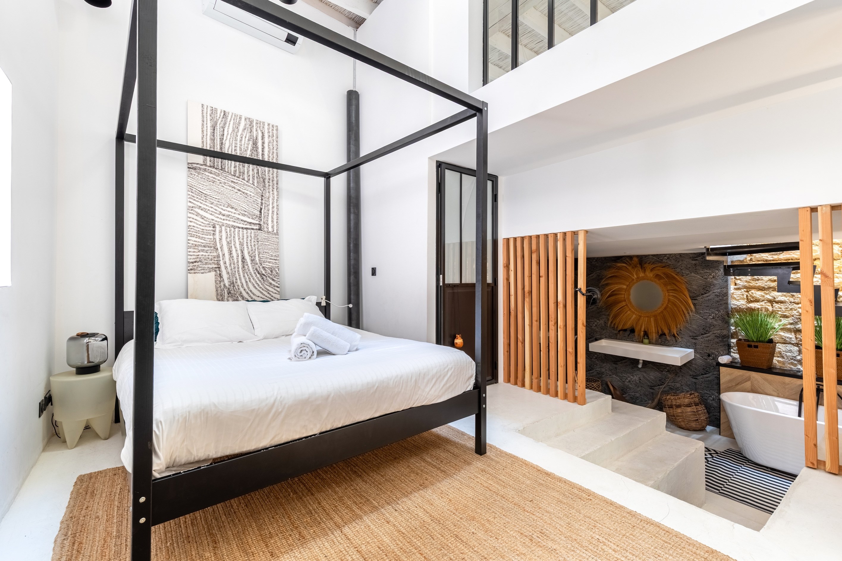  HEART OF CHARTRONS – STUNNING APARTMENT – 2 BEDROOMS - 物件實景