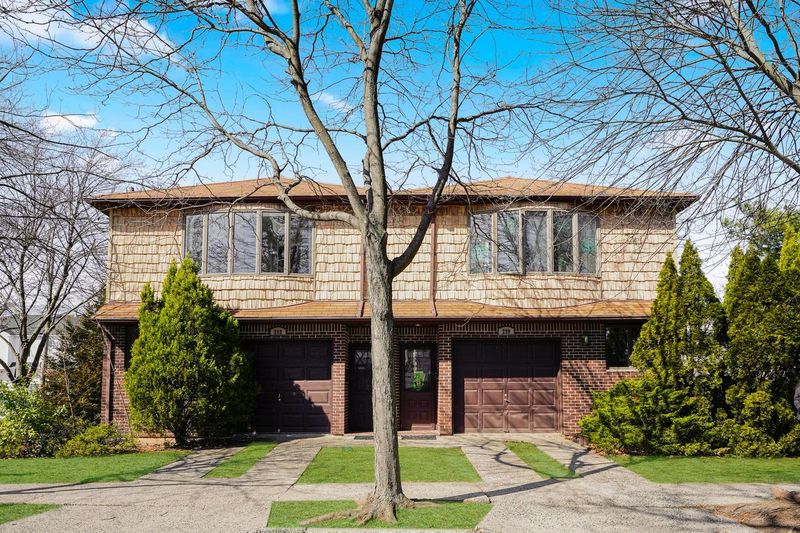 Staten Island, New York, 10314, United States, 4 Bedrooms Bedrooms, ,2 BathroomsBathrooms,Residential,For Sale,1895185