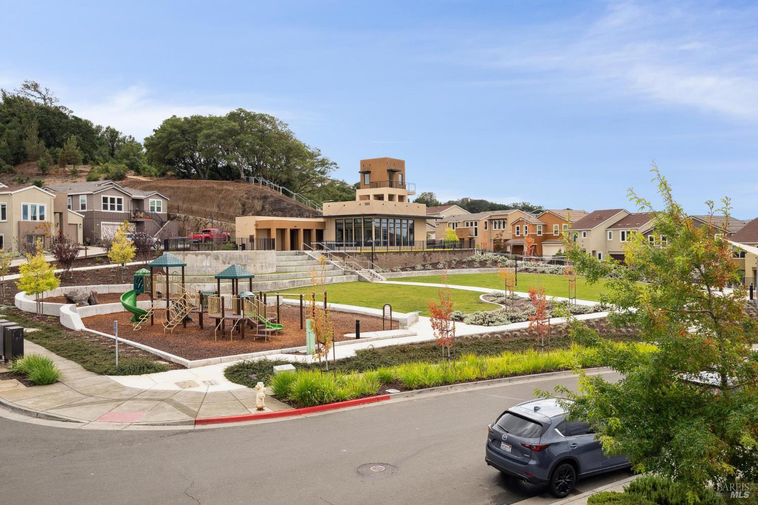 Petaluma, California, 94952, United States, 3 Bedrooms Bedrooms, ,3 BathroomsBathrooms,Residential,For Sale,1989207