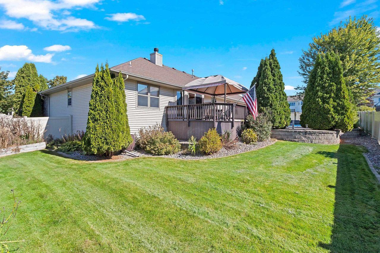 GREEN BAY, Wisconsin, 54302, United States, 3 Bedrooms Bedrooms, ,4 BathroomsBathrooms,Residential,For Sale,1818314