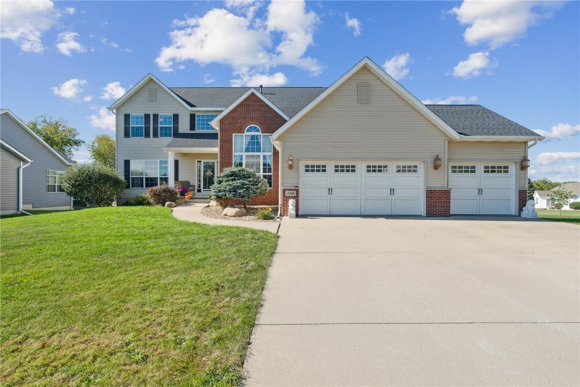 Marion, Iowa, 52302, United States, 5 Bedrooms Bedrooms, ,4 BathroomsBathrooms,Residential,For Sale,1984063