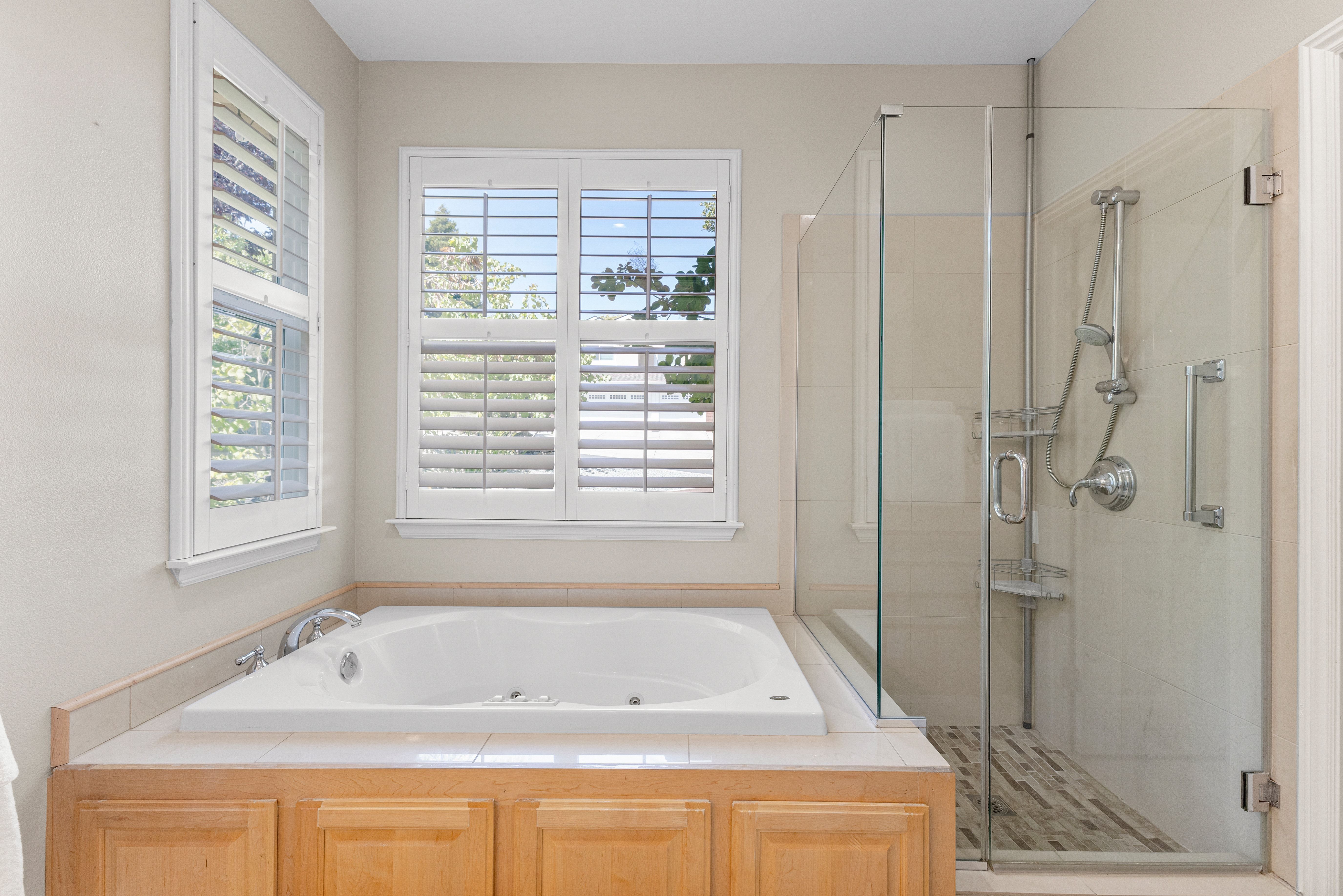  Custom Home on a Spectacular View Lot with Majestic Heritage Oak - 物件實景