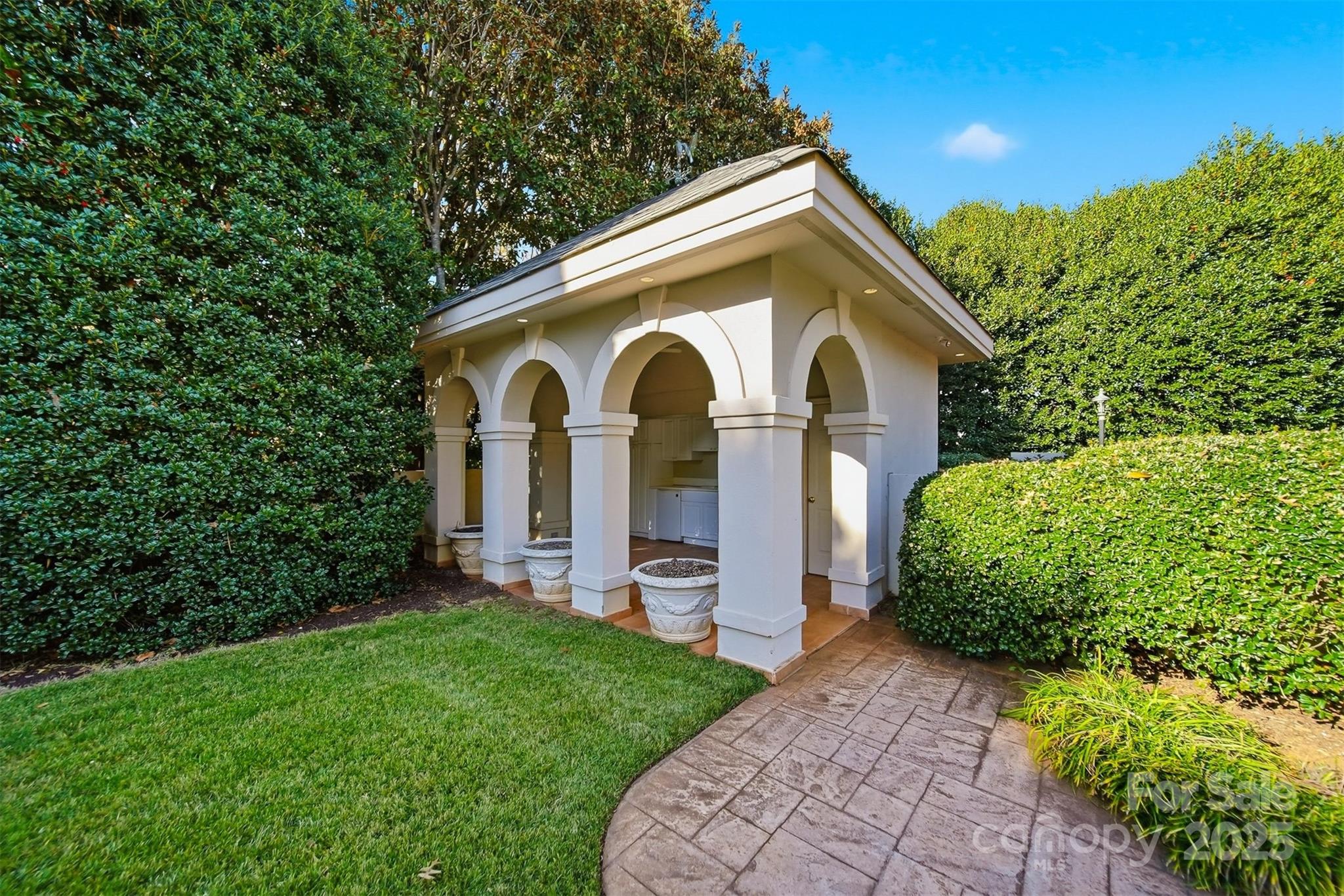 Conover, North Carolina, 28613, United States, 6 Bedrooms Bedrooms, ,7 BathroomsBathrooms,Residential,For Sale,1991981