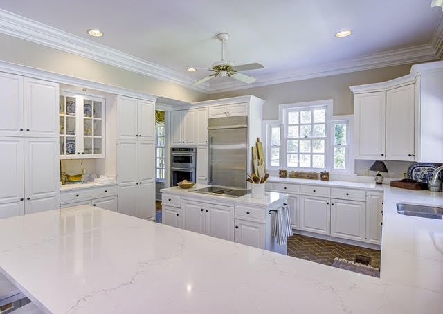 Vicksburg, Mississippi, 39183, United States, 4 Bedrooms Bedrooms, ,4 BathroomsBathrooms,Residential,For Sale,1919653
