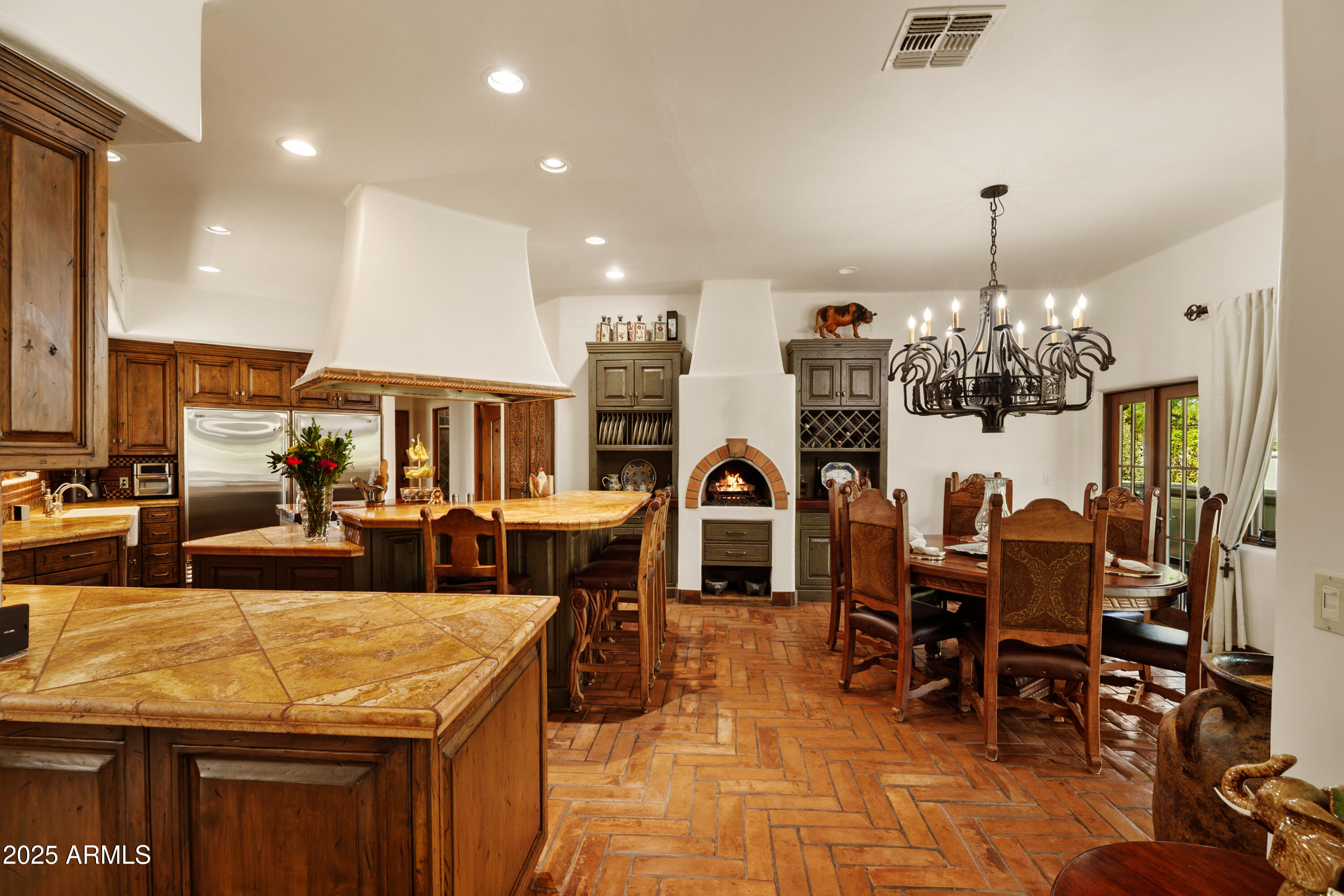 Cave Creek, Arizona, 85331, United States, 2 Bedrooms Bedrooms, ,4 BathroomsBathrooms,Residential,For Sale,1987771