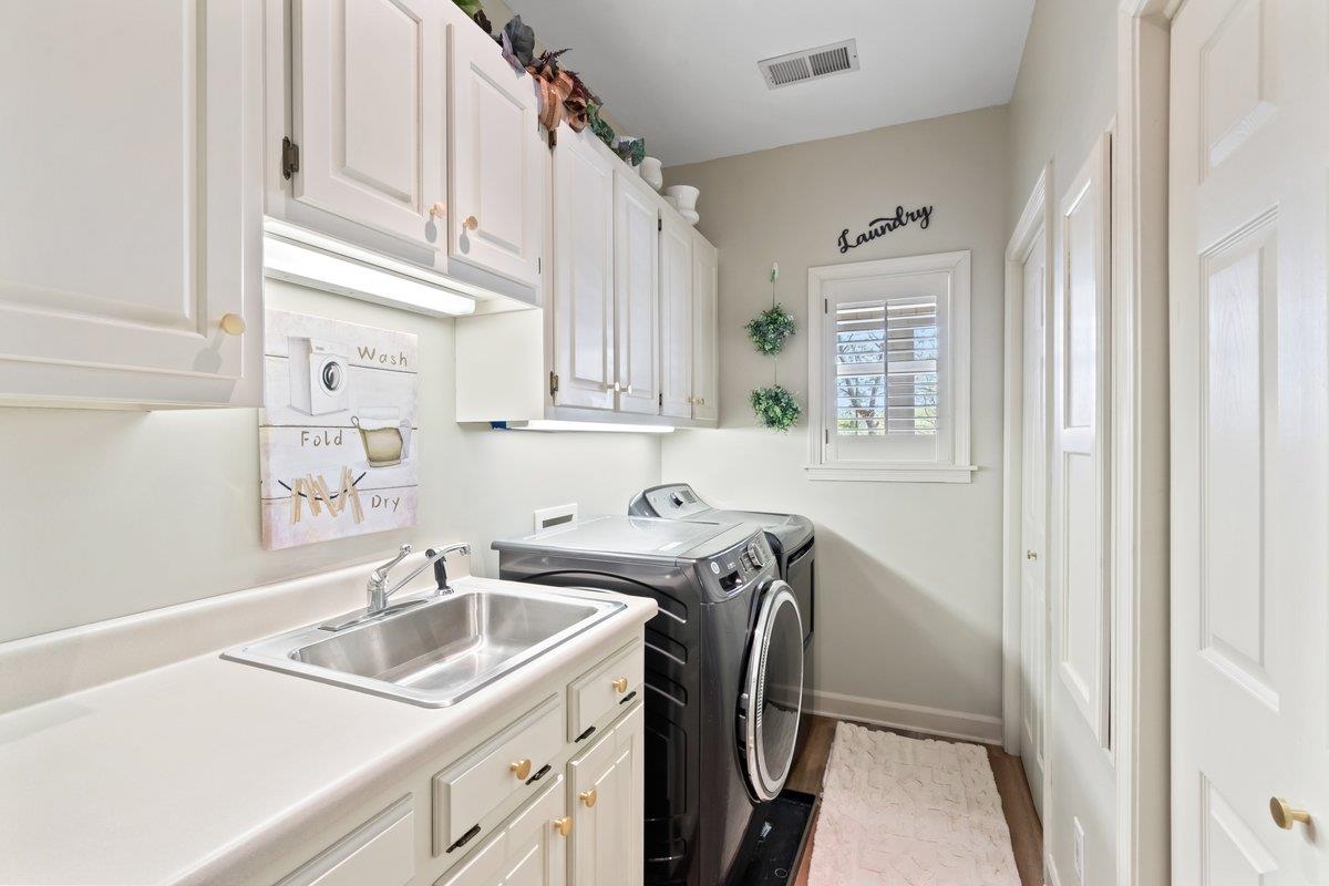 Middleton, Tennessee, 38052-4460, United States, 3 Bedrooms Bedrooms, ,5 BathroomsBathrooms,Residential,For Sale,1766337