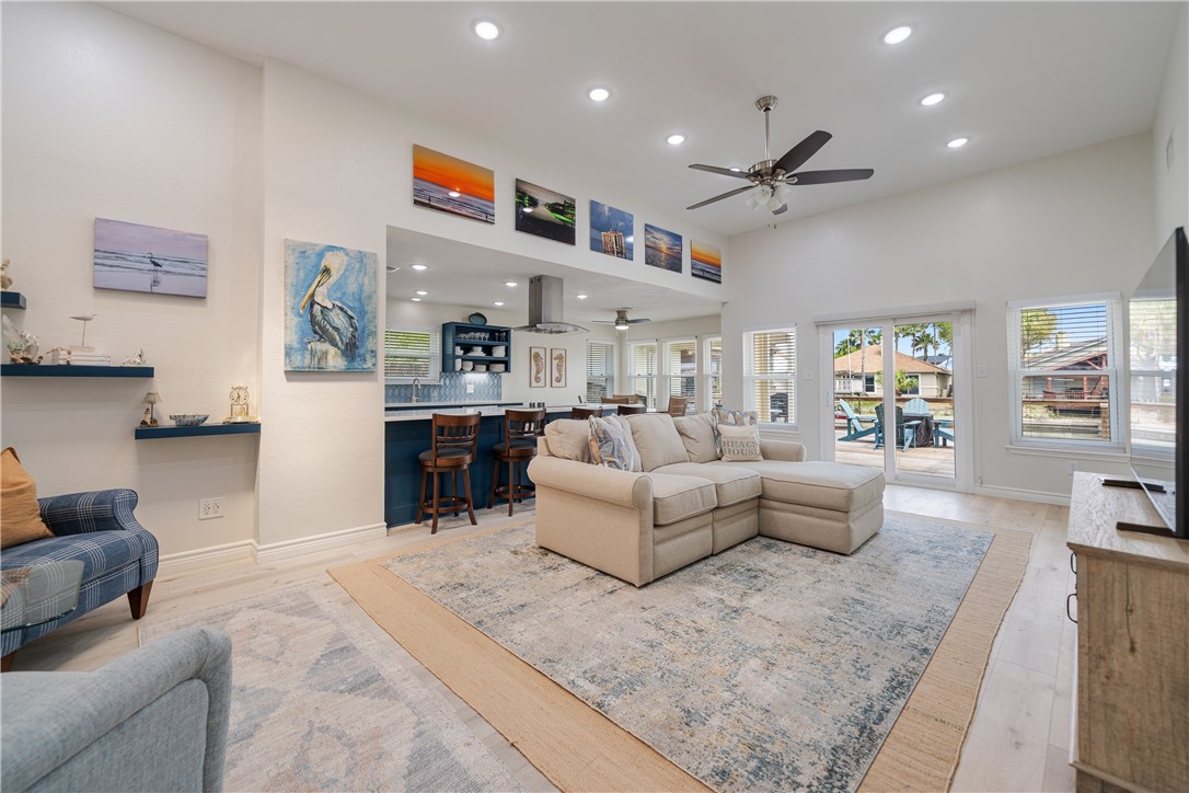 Corpus Christi, Texas, 78418, United States, 3 Bedrooms Bedrooms, ,2 BathroomsBathrooms,Residential,For Sale,1760265