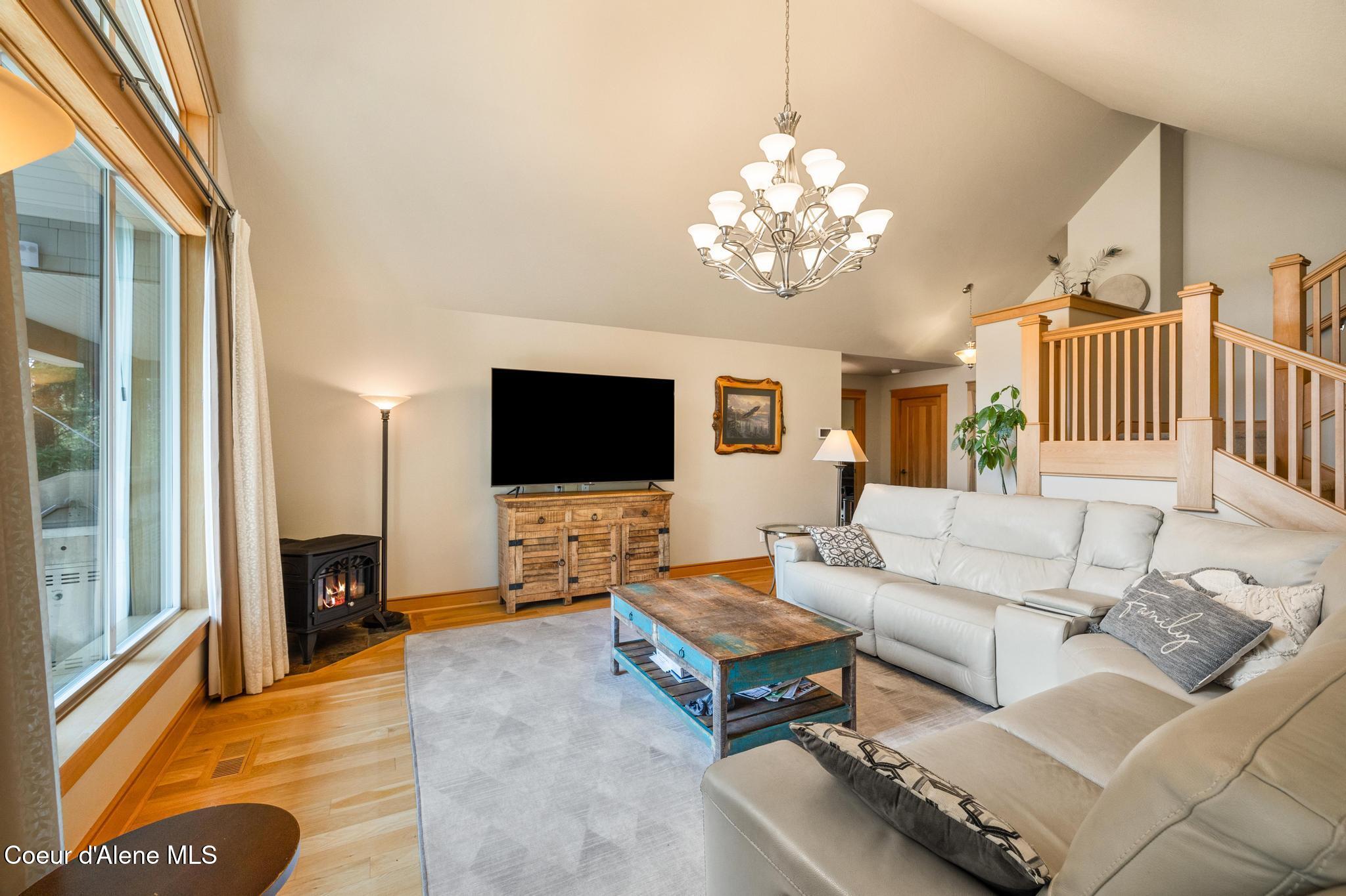 Harrison, Idaho, 83833, United States, 4 Bedrooms Bedrooms, ,5 BathroomsBathrooms,Residential,For Sale,1895390