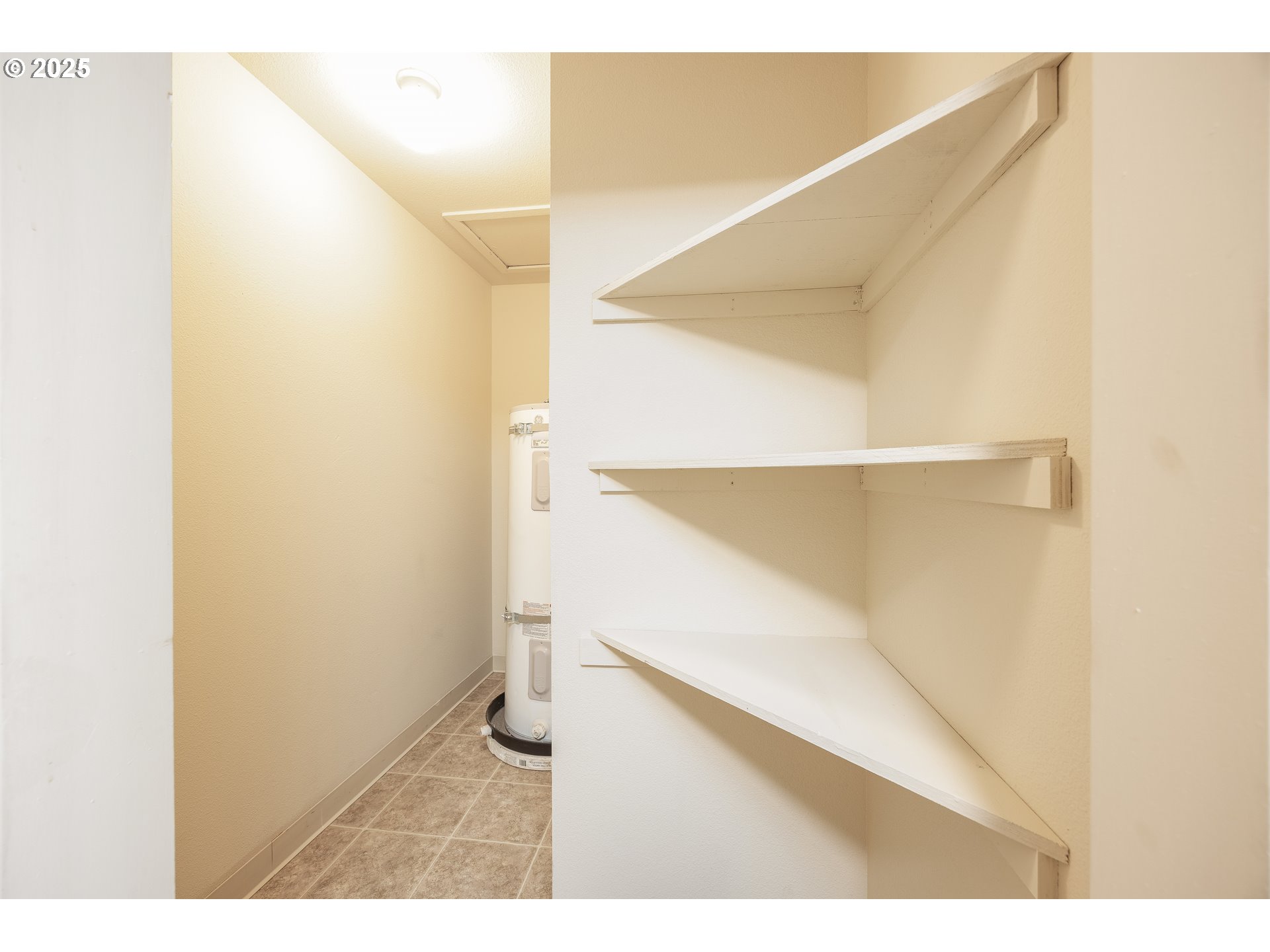 Centralia, Washington, 98531, United States, ,Residential,For Sale,1993494