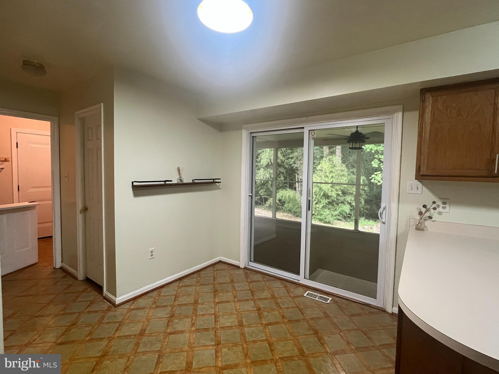 Owings, Maryland, 20736, United States, 5 Bedrooms Bedrooms, ,4 BathroomsBathrooms,Residential,For Sale,1943168