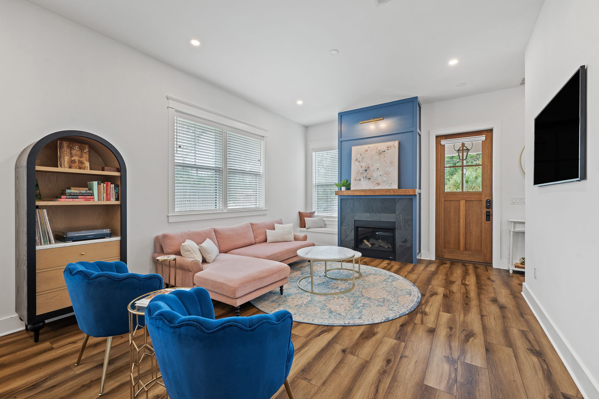  Custom East Hill Retreat - 物件實景