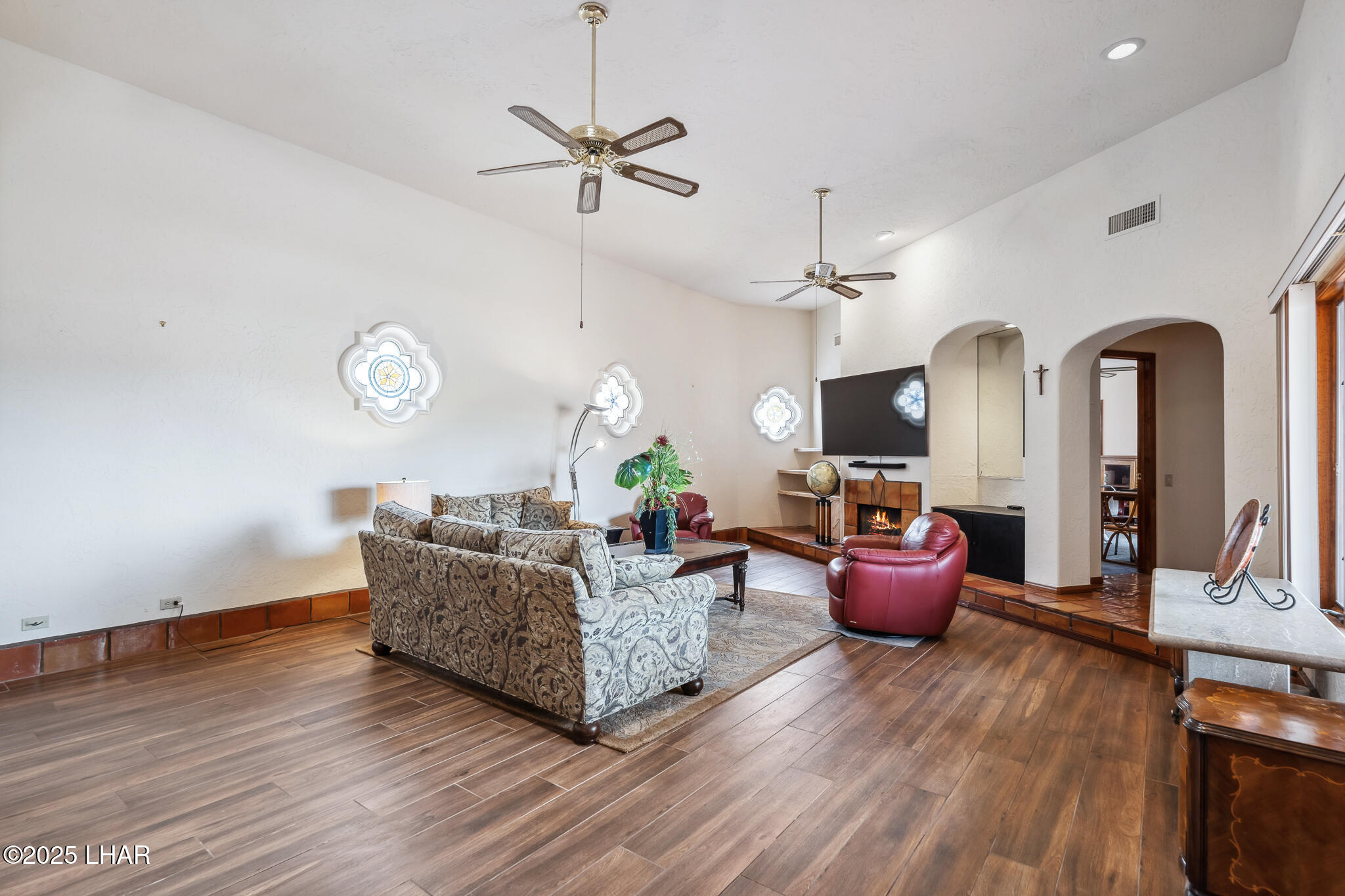 Lake Havasu City, Arizona, 86406, United States, 2 Bedrooms Bedrooms, ,2 BathroomsBathrooms,Residential,For Sale,1932583