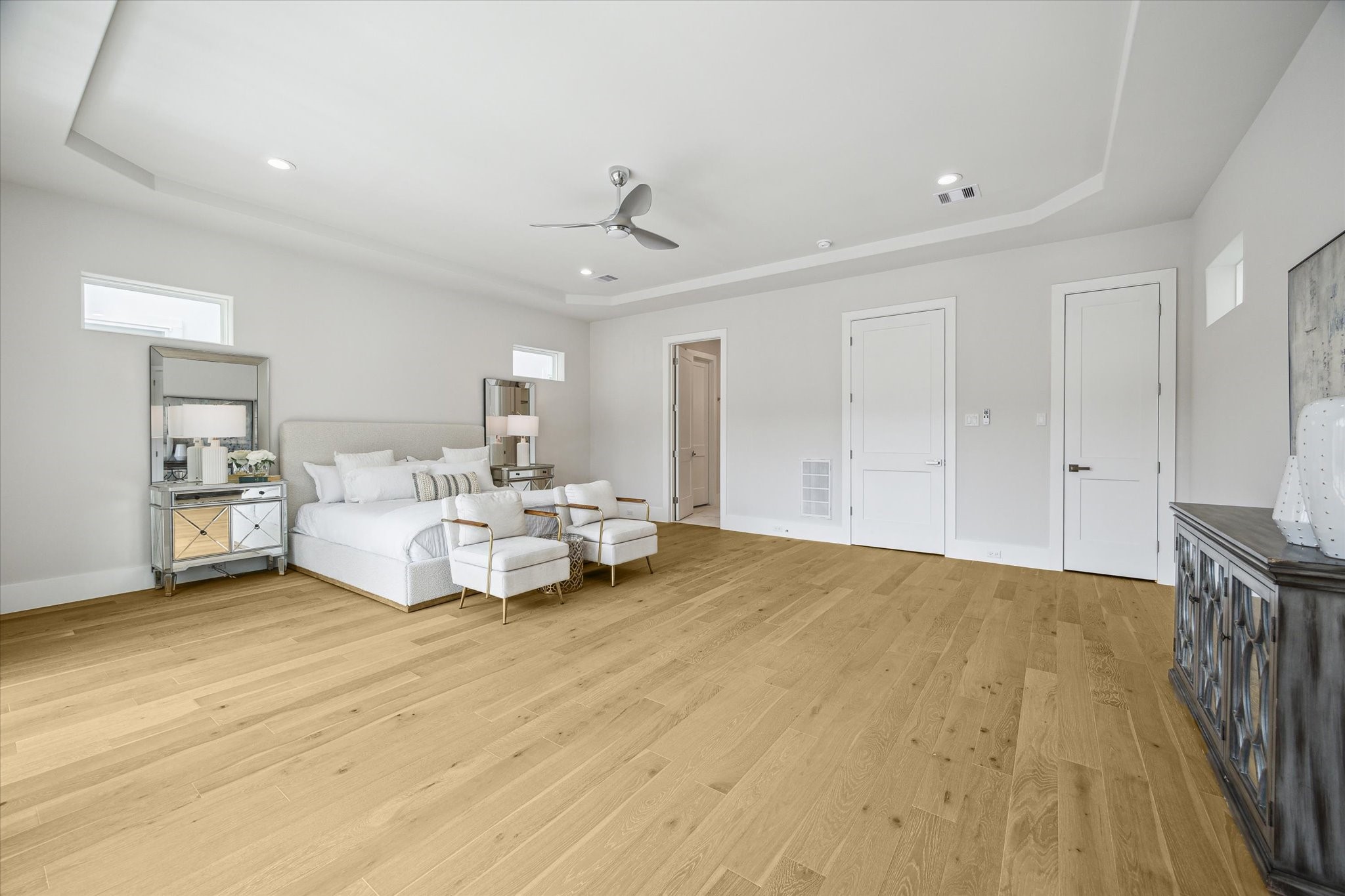  902 Knox Street A - 物件實景