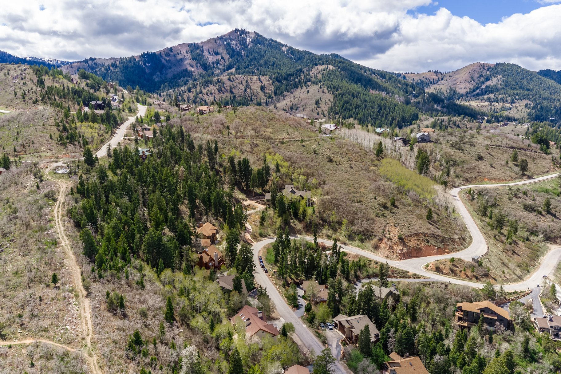  Nature-Inspired Living in the Heart of Park City