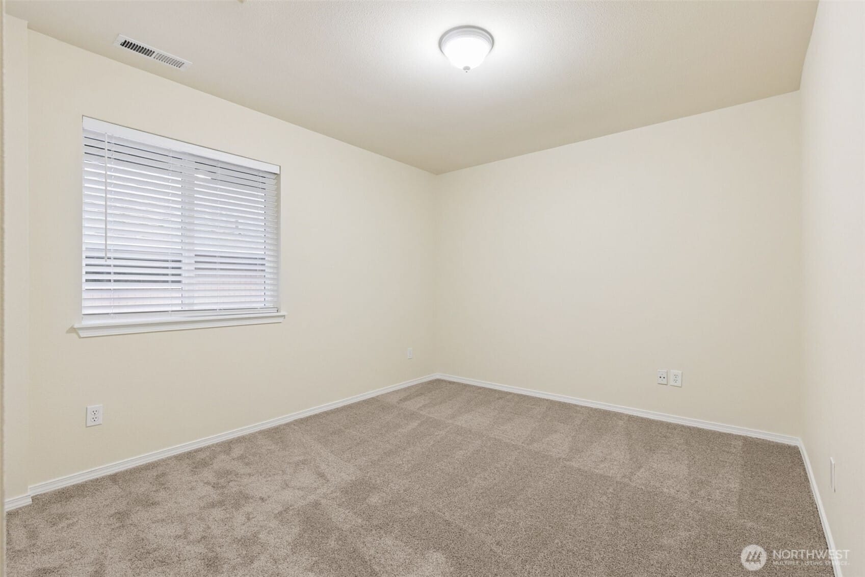 Olympia, Washington, 98502, United States, 3 Bedrooms Bedrooms, ,2 BathroomsBathrooms,Residential,For Sale,2002909