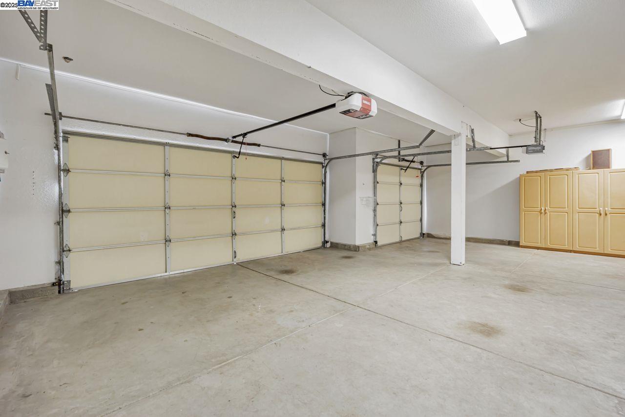 Concord, California, 94521, United States, 5 Bedrooms Bedrooms, ,3 BathroomsBathrooms,Residential,For Sale,1989306