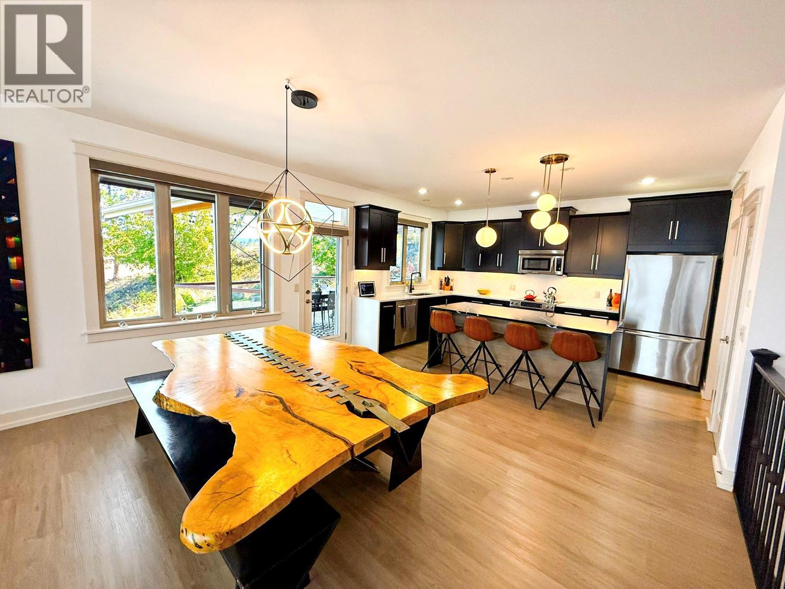 VERNON, British Columbia, V1H 1Y5, CA, 4 Bedrooms Bedrooms, ,2 BathroomsBathrooms,Residential,For Sale,1948063